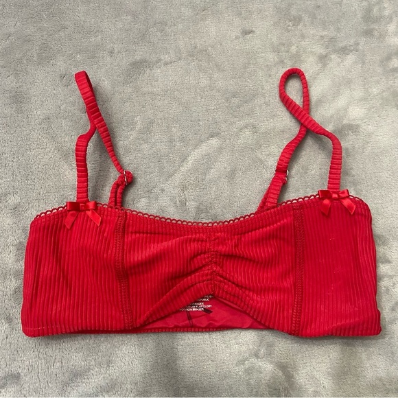 New! Frankie’s Bikinis Cleo Ribbed Bikini Top Red 10711 - Picture 5 of 9